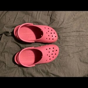 Crocs- hot pink women’s 9